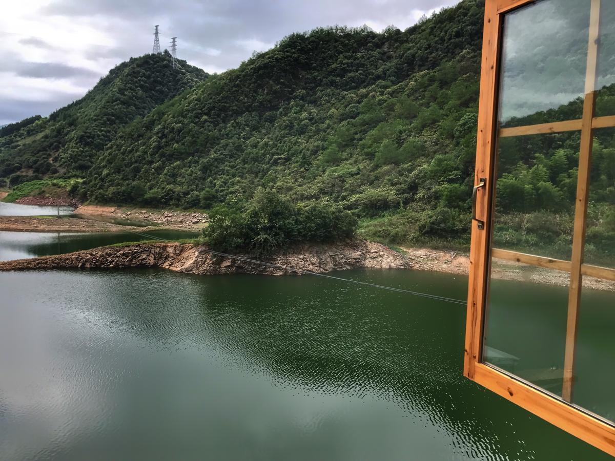 The Lake View Deyishe Resort In Thousand Island Lake Qianwu Exterior photo